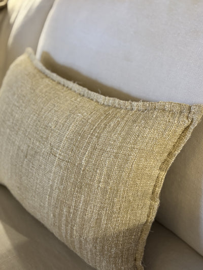 LINA2. NATURAL SILK SKIN. CREAM. 60 X 40CM CUSHIONS.