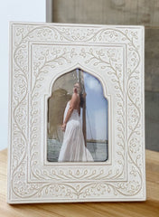 Indira 4x6 Photo Frame