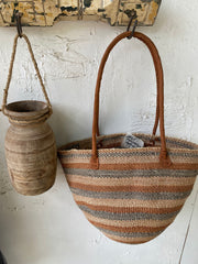 Penda Basket
Black, brown and Natural
XXL